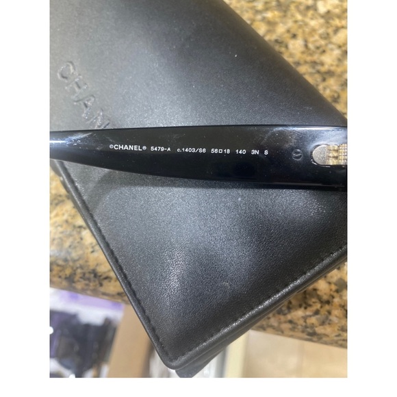 CHANEL SUNGLASSES - Picture 7 of 7